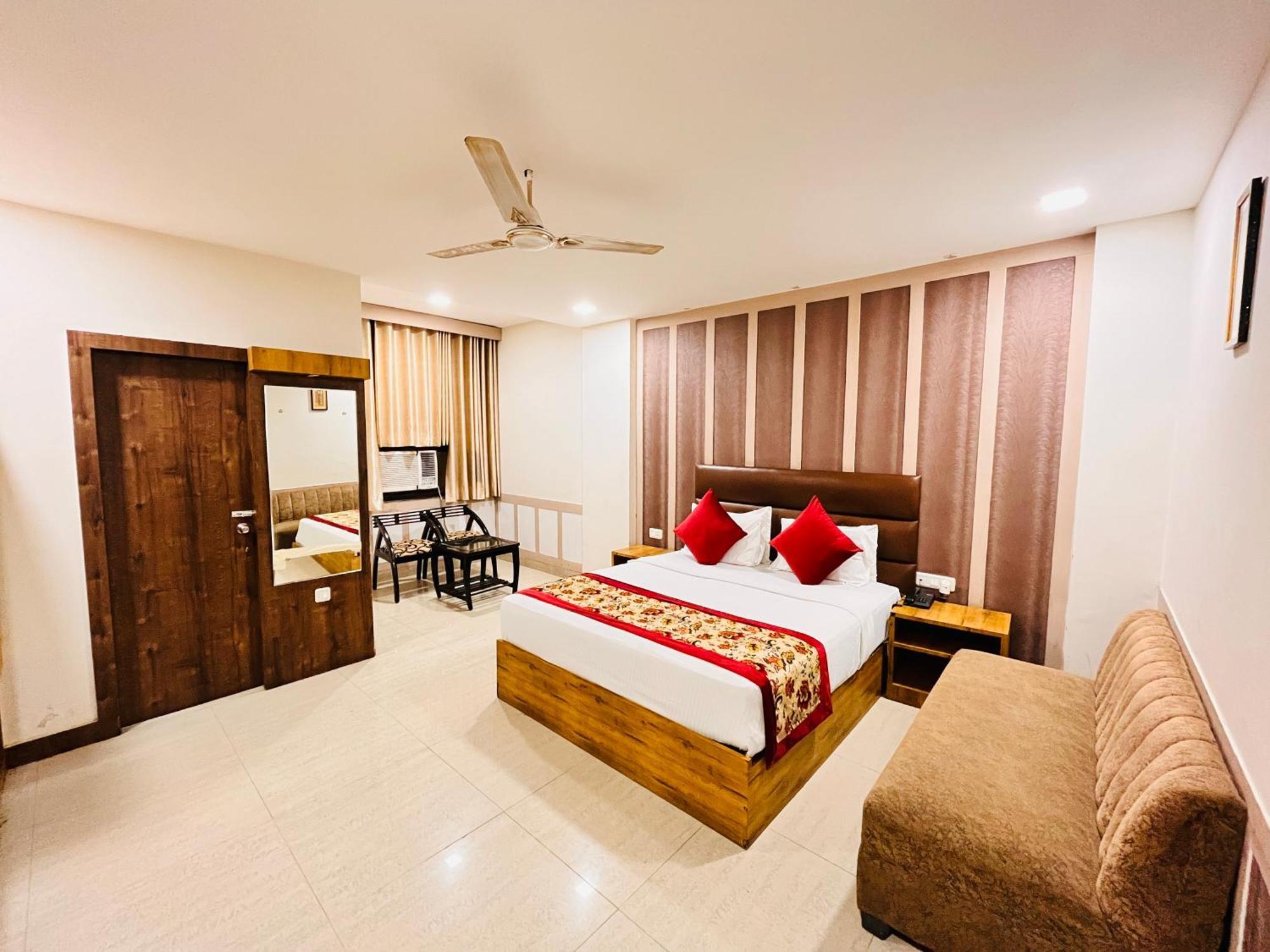 Crown Hotel Agra Near Taj Mahal Exteriér fotografie